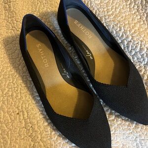 ROTHY'S The High Point Comfort Heels
In excellent condition!